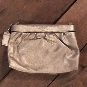 Small Coach Zipper Clutch Purse